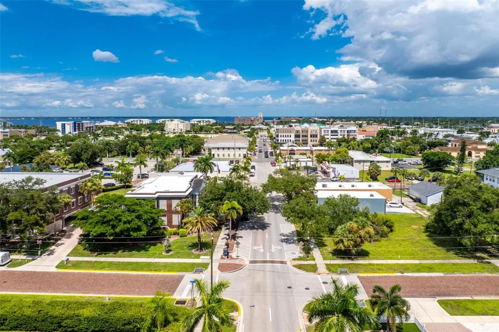 502 W MARION AVENUE Punta Gorda, FL 33950