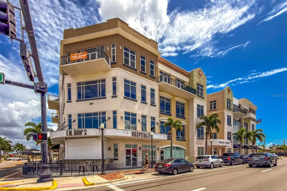 502 W MARION AVENUE Punta Gorda, FL 33950
