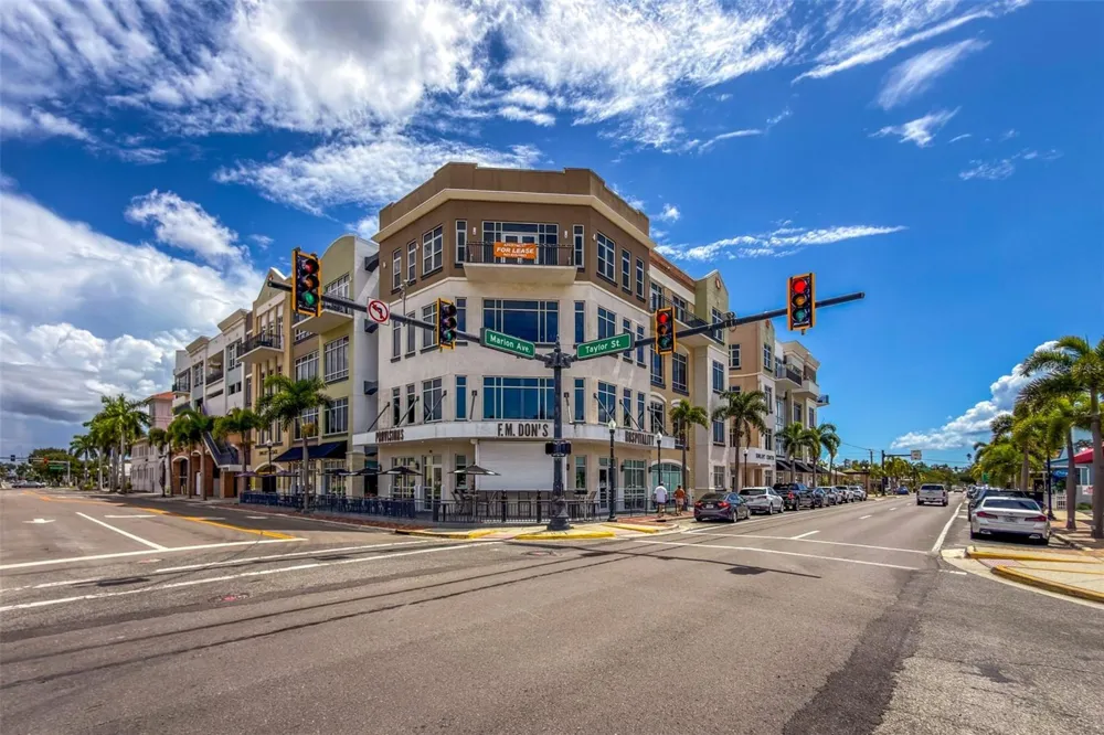 502 W MARION AVENUE Punta Gorda, FL 33950