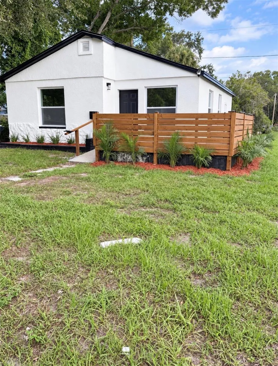 2548 LANGDON AVENUE S St Petersburg, FL 33712