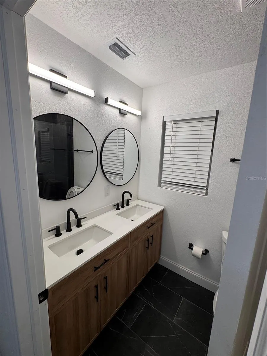 2548 LANGDON AVENUE S St Petersburg, FL 33712