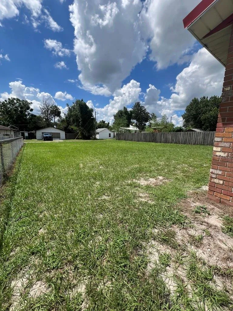 5739 9TH STREET Zephyrhills, FL 33542