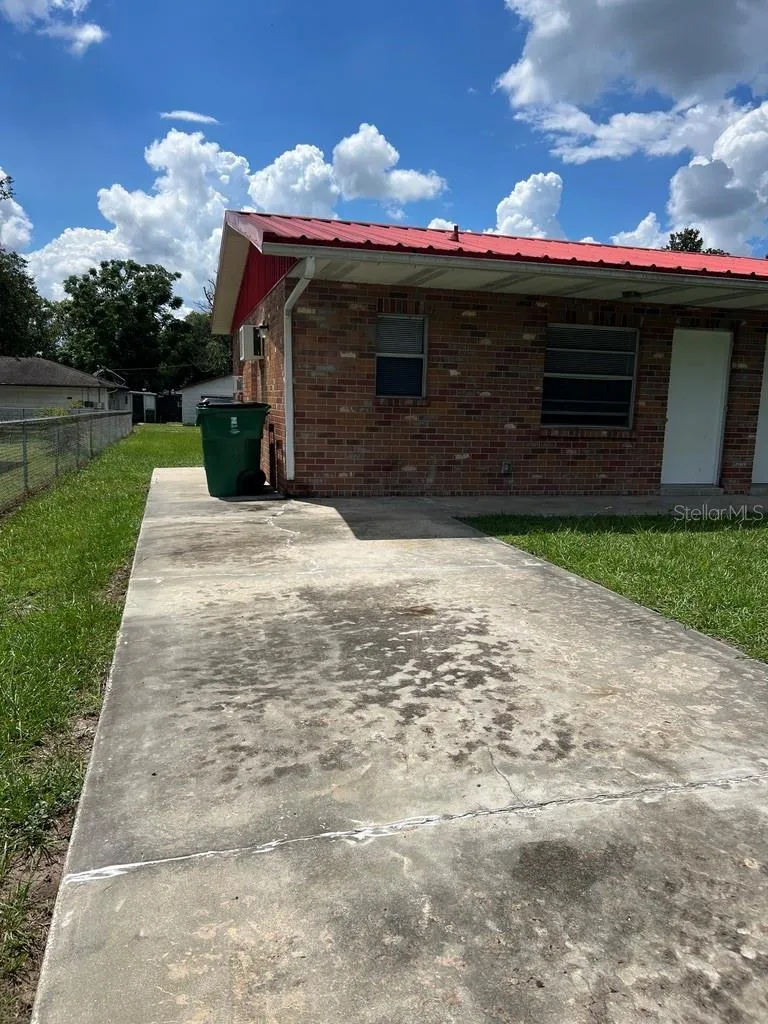 5739 9TH STREET Zephyrhills, FL 33542