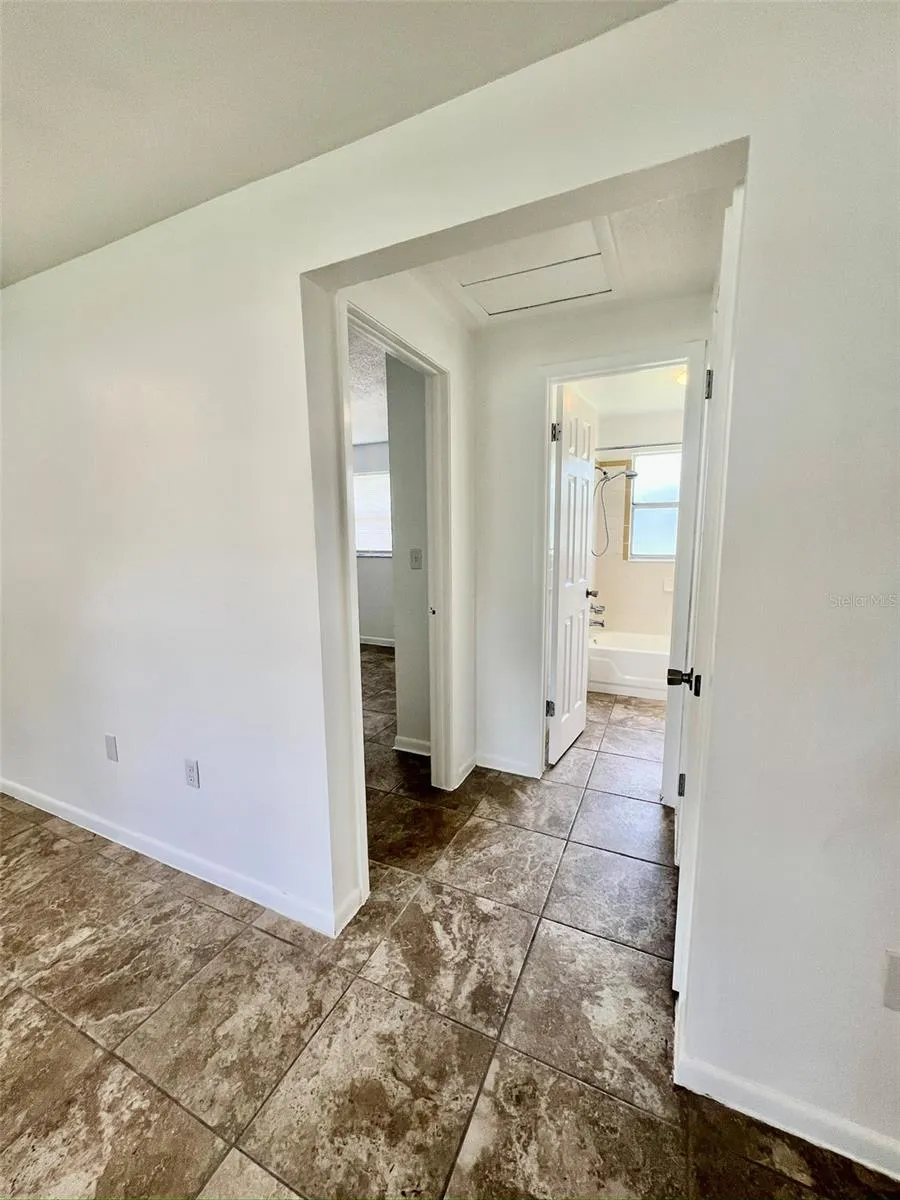 5739 9TH STREET Zephyrhills, FL 33542