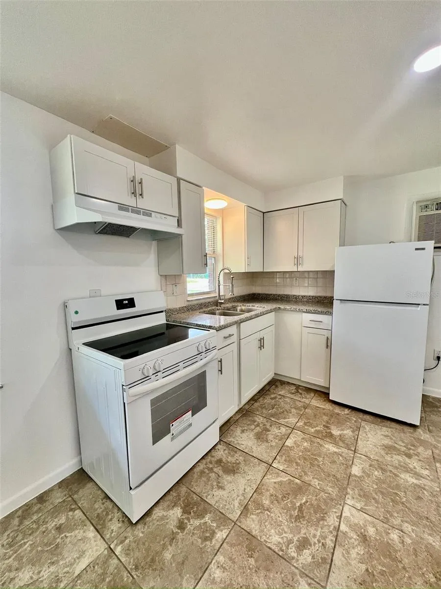 5739 9TH STREET Zephyrhills, FL 33542