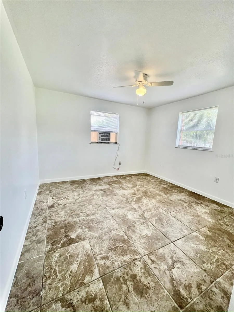 5739 9TH STREET Zephyrhills, FL 33542