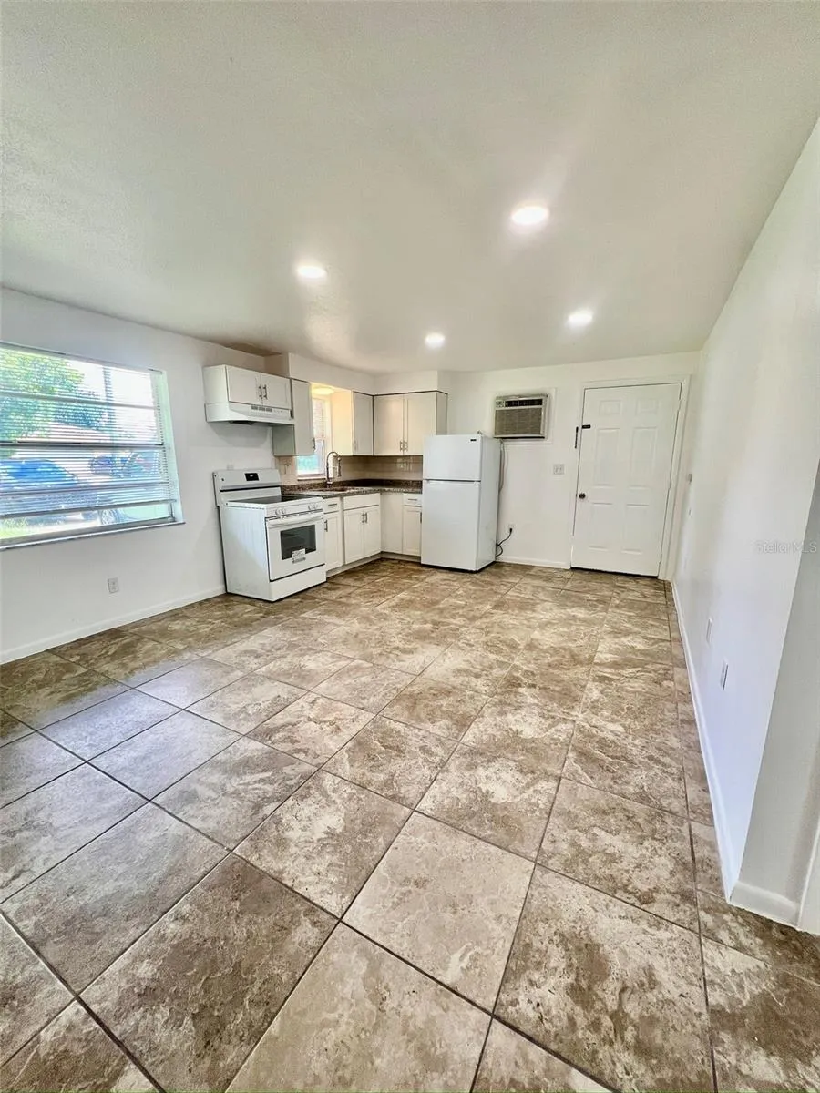 5739 9TH STREET Zephyrhills, FL 33542