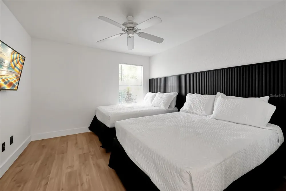 5168 CONROY ROAD #35 Orlando, FL 32811