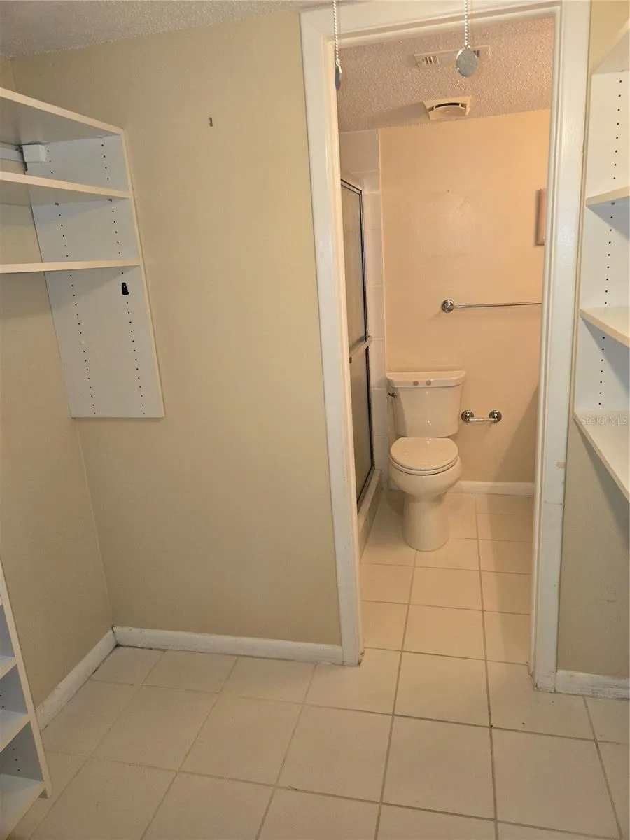 2302 S MANHATTAN AVENUE #214 Tampa, FL 33629