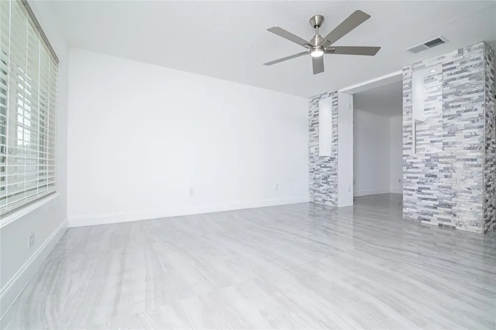 1101 SANDESTIN WAY Orlando, FL 32824