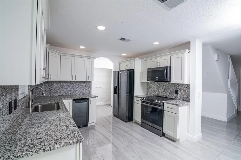 1101 SANDESTIN WAY Orlando, FL 32824