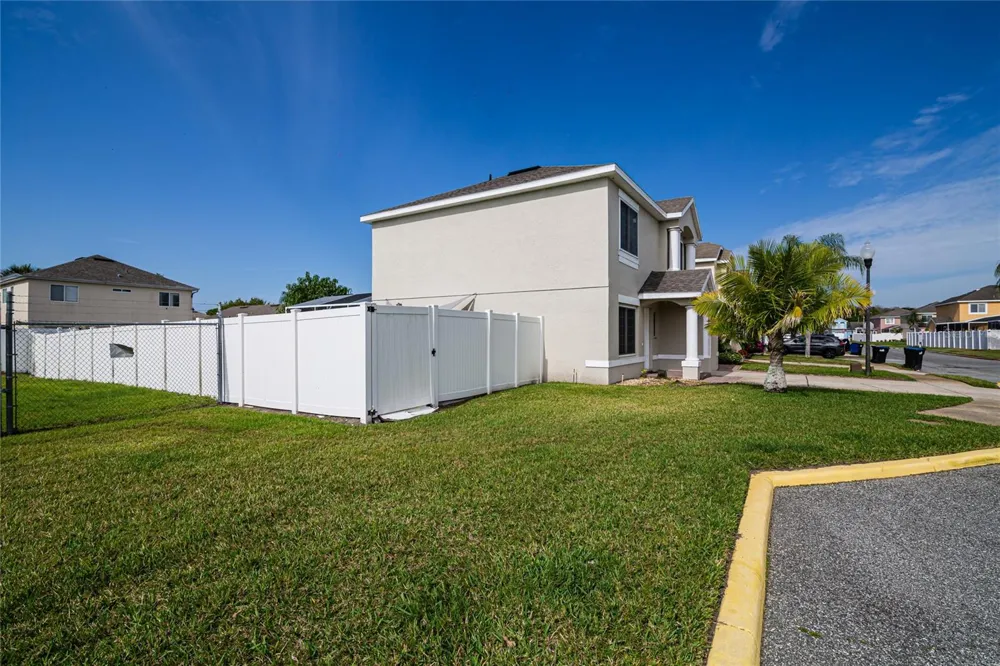1101 SANDESTIN WAY Orlando, FL 32824