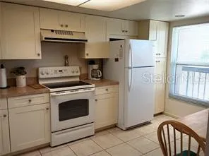 1806 MARINER DRIVE #214 Tarpon Springs, FL 34689