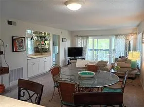 1806 MARINER DRIVE #214 Tarpon Springs, FL 34689