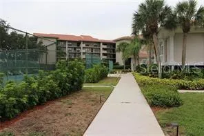 1806 MARINER DRIVE #214 Tarpon Springs, FL 34689