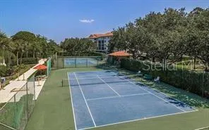 1806 MARINER DRIVE #214 Tarpon Springs, FL 34689