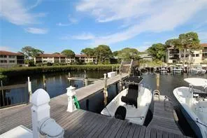 1806 MARINER DRIVE #214 Tarpon Springs, FL 34689