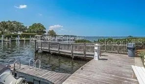 1806 MARINER DRIVE #214 Tarpon Springs, FL 34689