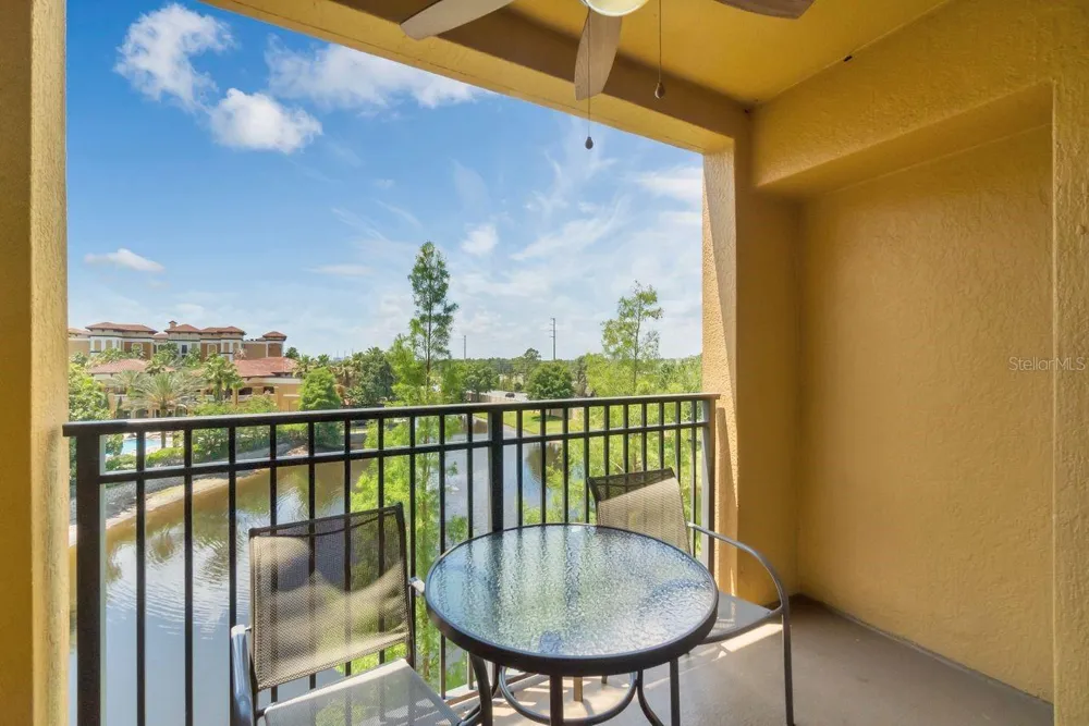 12538 FLORIDAYS RESORT DRIVE #604C Orlando, FL 32821