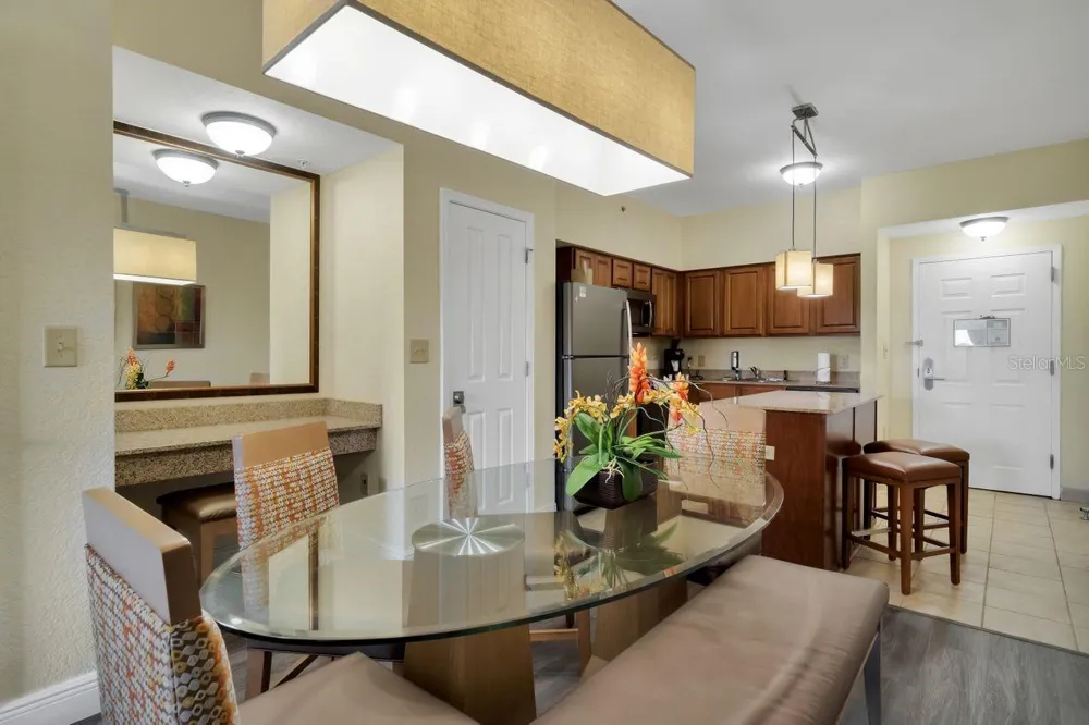 12538 FLORIDAYS RESORT DRIVE #604C Orlando, FL 32821