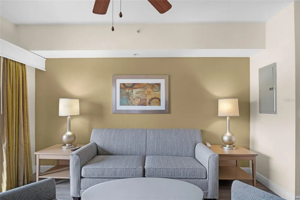 12538 FLORIDAYS RESORT DRIVE #604C Orlando, FL 32821