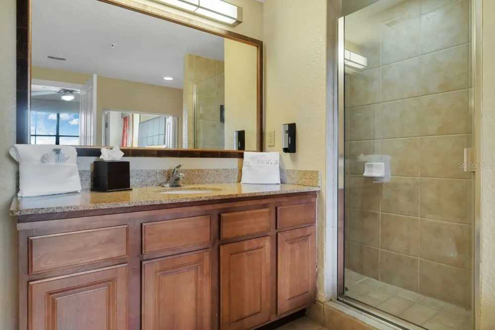12538 FLORIDAYS RESORT DRIVE #604C Orlando, FL 32821