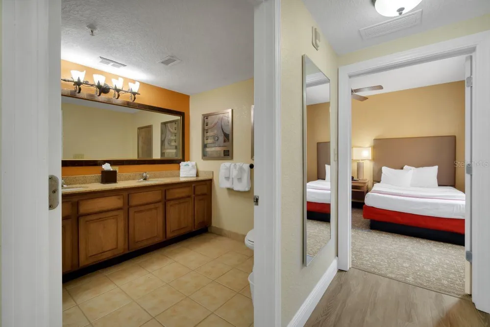 12538 FLORIDAYS RESORT DRIVE #604C Orlando, FL 32821