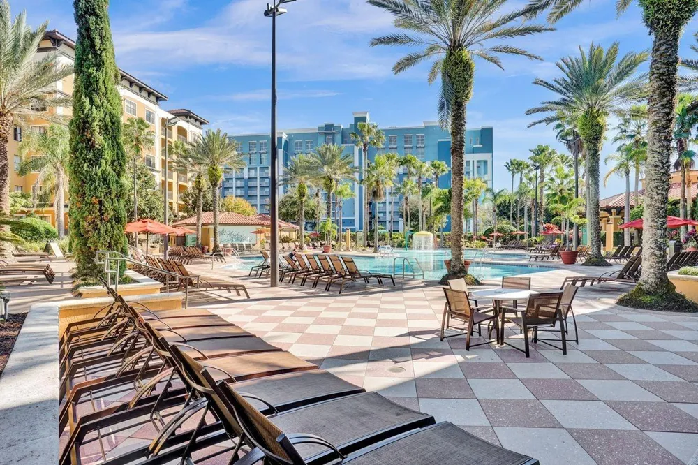 12538 FLORIDAYS RESORT DRIVE #604C Orlando, FL 32821