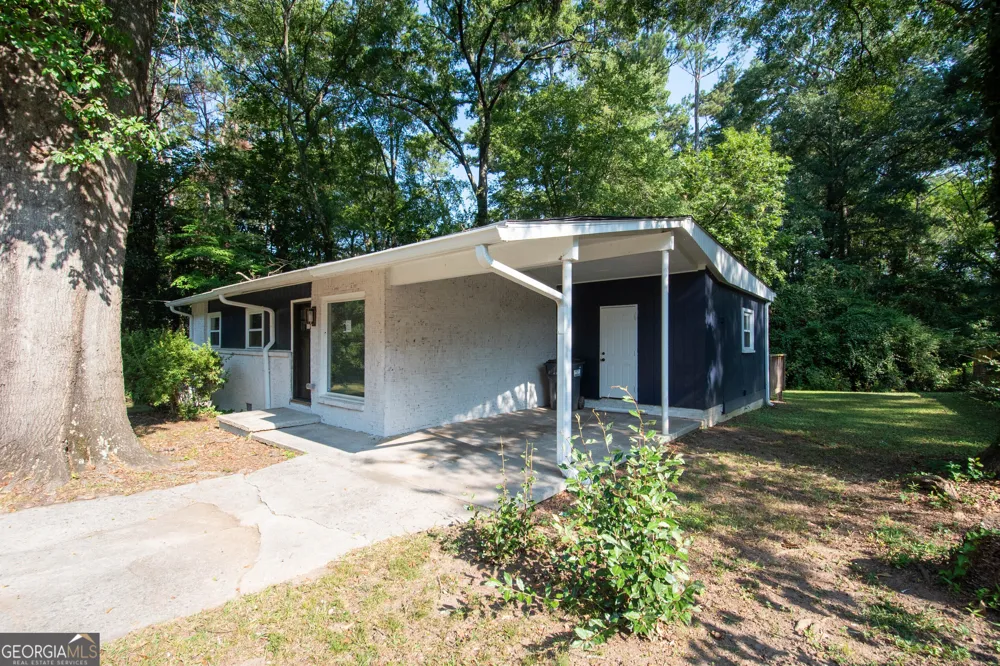 108 Pine CIR Jonesboro, GA 30236
