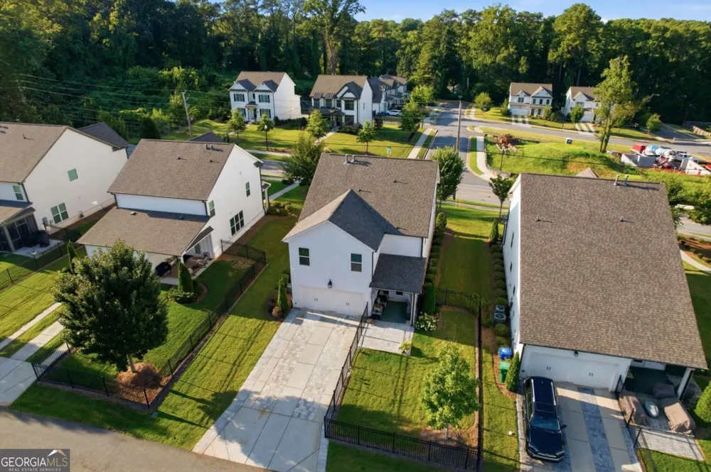 3241 Rockbridge RD Avondale Estates, GA 30002