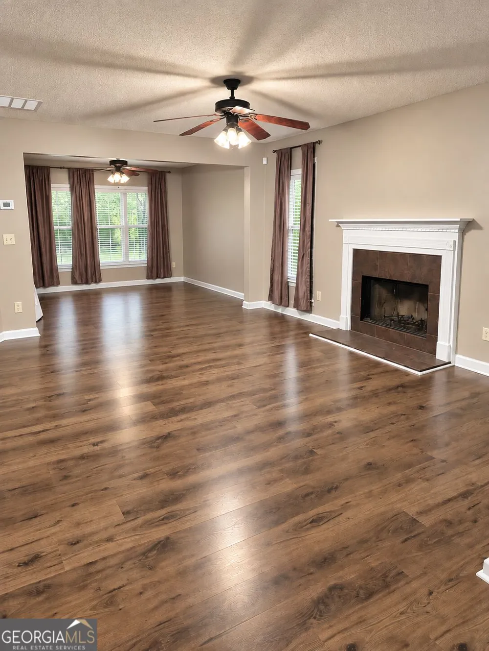 5445 Hilltop PASS Fairburn, GA 30213