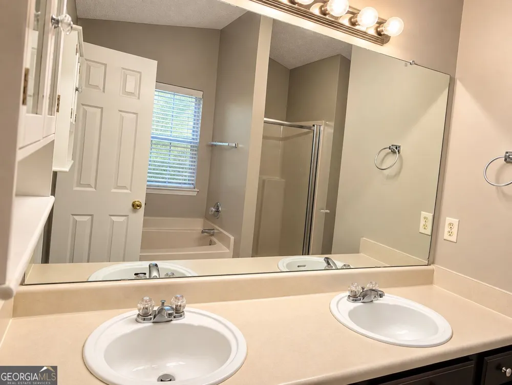 5445 Hilltop PASS Fairburn, GA 30213