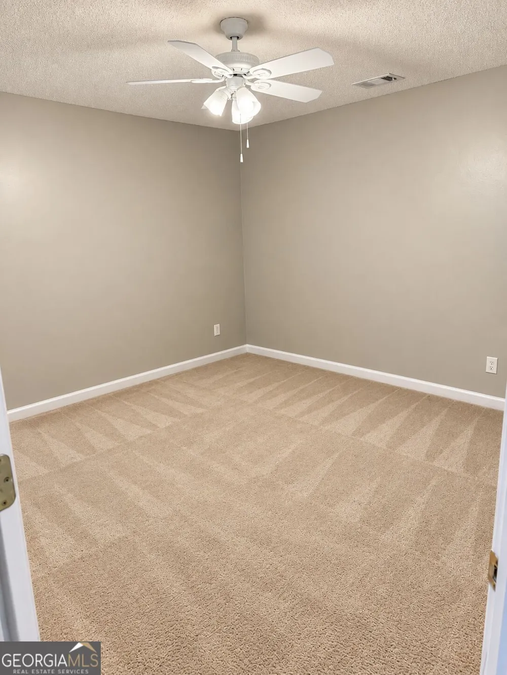 5445 Hilltop PASS Fairburn, GA 30213