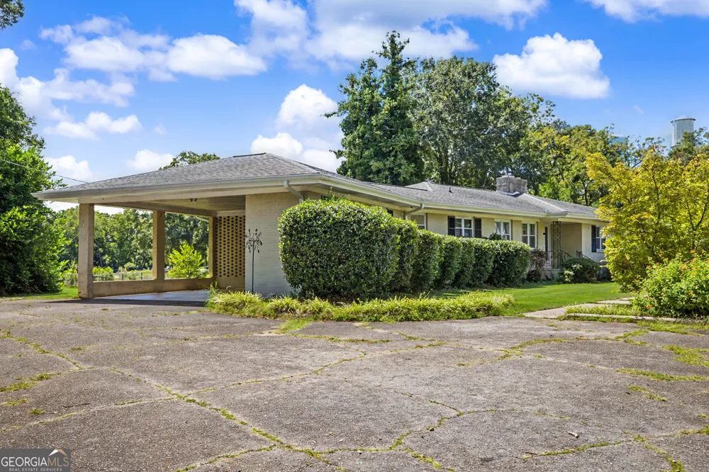 17962 Main ST Woodbury, GA 30293