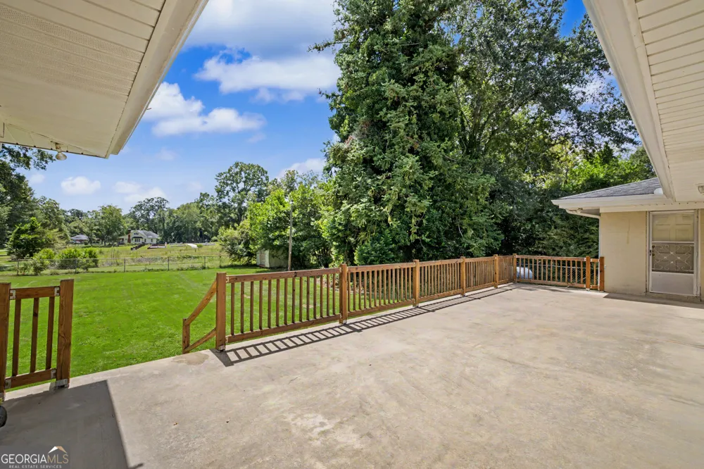 17962 Main ST Woodbury, GA 30293