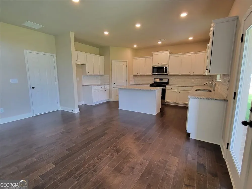 3305 Linstead CT Loganville, GA 30052