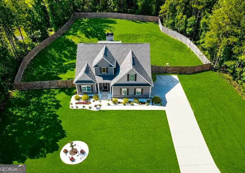 20 Hawthorn LN Covington, GA 30014