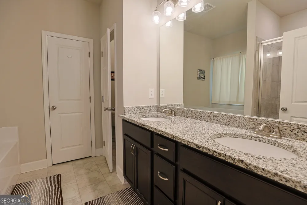 20 Hawthorn LN Covington, GA 30014