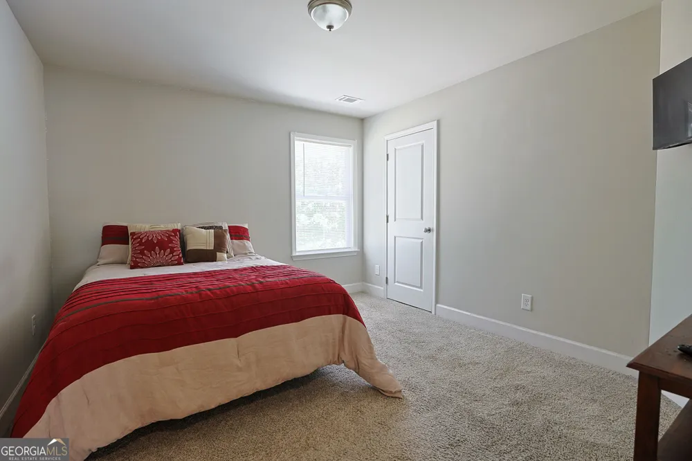 20 Hawthorn LN Covington, GA 30014