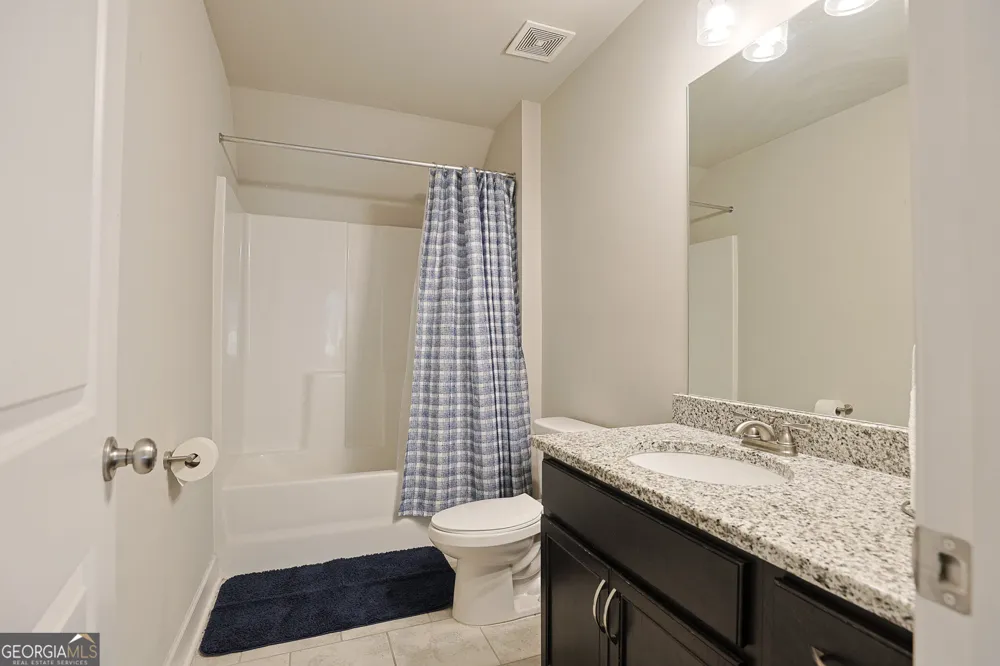 20 Hawthorn LN Covington, GA 30014
