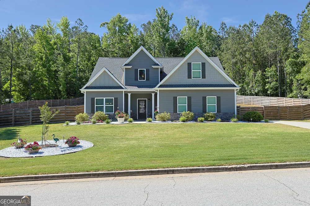 20 Hawthorn LN Covington, GA 30014