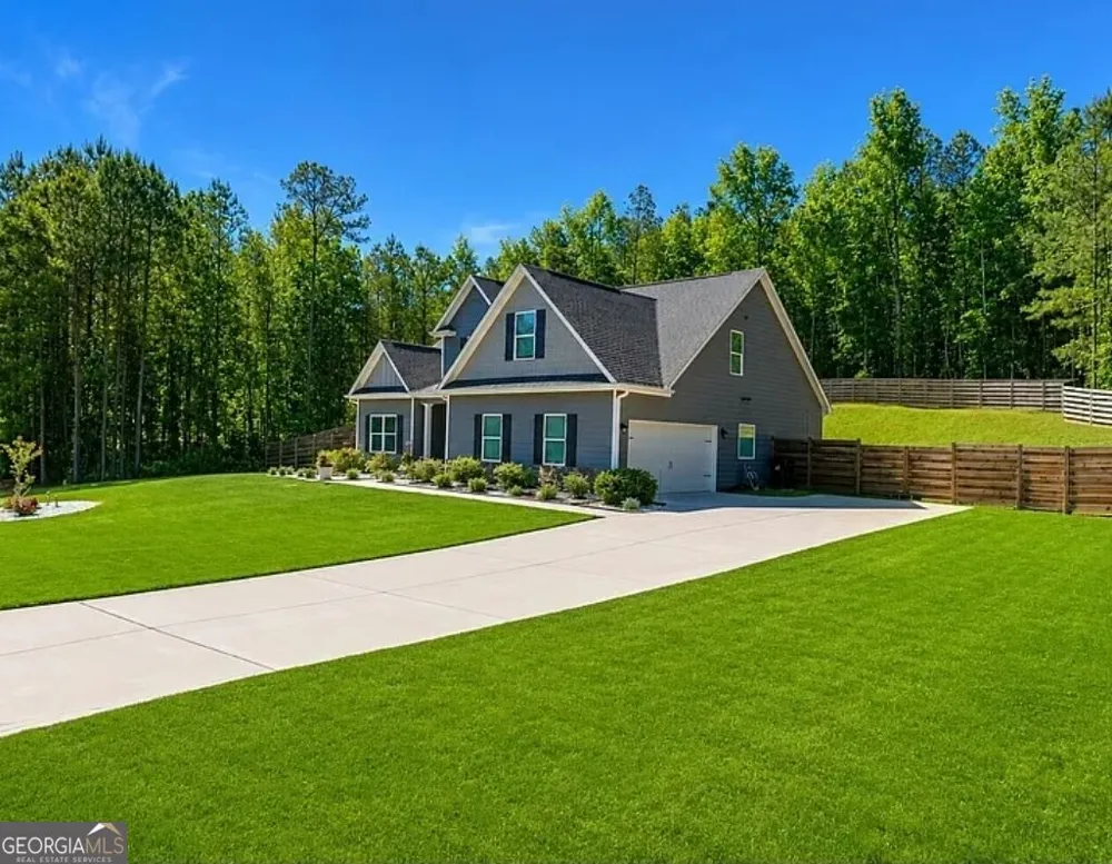 20 Hawthorn LN Covington, GA 30014