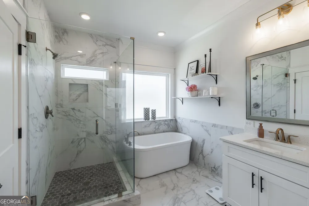 105 Red Bluff DR Athens, GA 30607