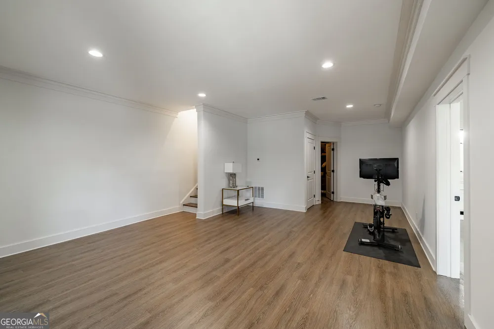105 Red Bluff DR Athens, GA 30607