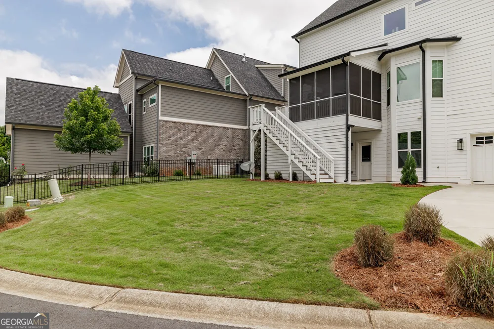 105 Red Bluff DR Athens, GA 30607