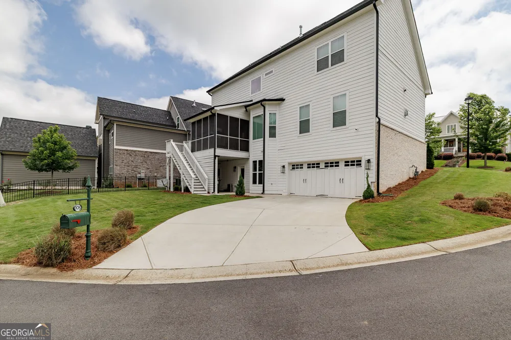 105 Red Bluff DR Athens, GA 30607