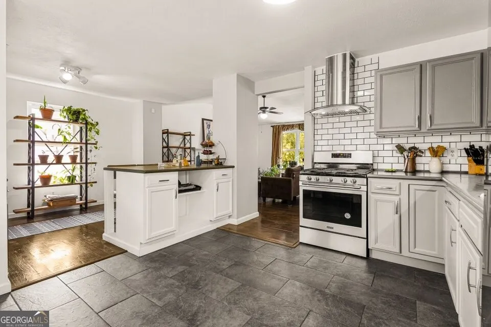 5756 Chisolm TRL Atlanta, GA 30349