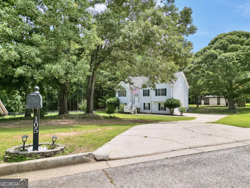 105 Dawn CT Jackson, GA 30233