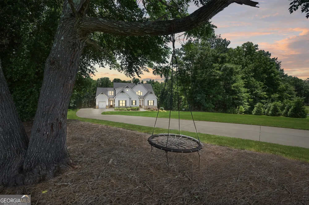 110 Whirlaway CT Forsyth, GA 31029