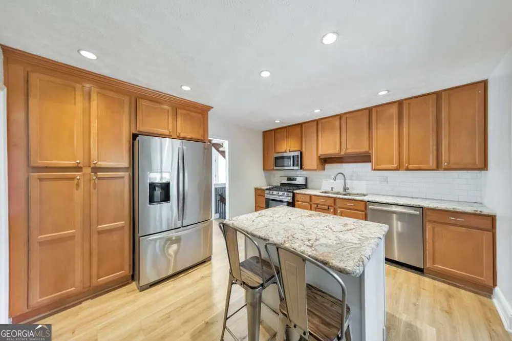 3701 Thornwood WAY Marietta, GA 30062